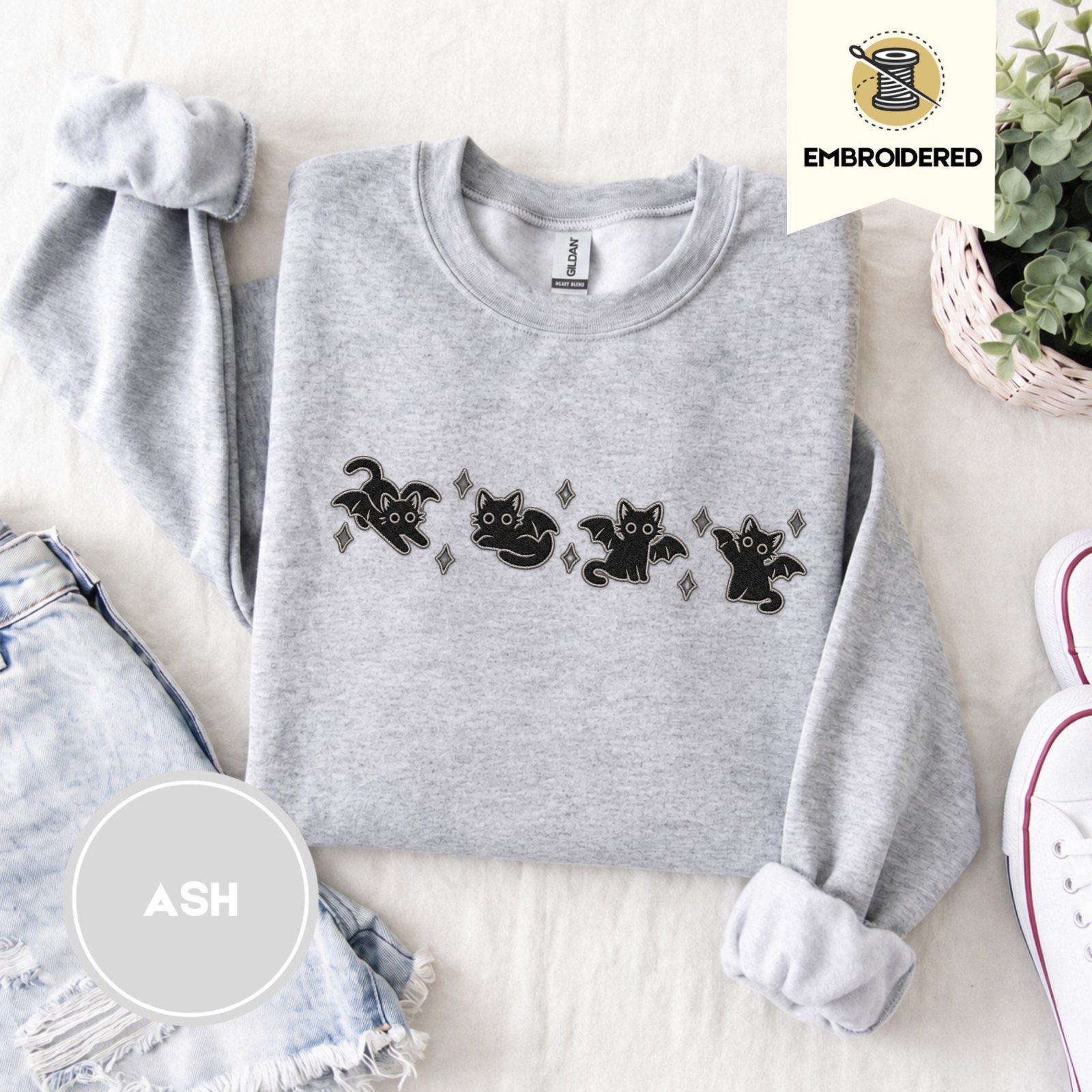 Ash Bat Wing Cats Embroidered Sweatshirt