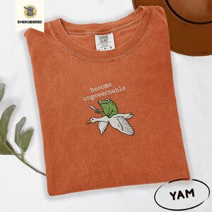 Yam Become Ungovernable Frog and Goose Embroidered T-Shirt