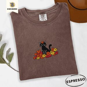 Espresso Black Cat and Fall Leaves Embroidered T-Shirt