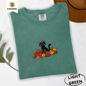 Light Green Black Cat and Fall Leaves Embroidered T-Shirt