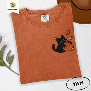 Yam Black Cat With Autumn Leaves Embroidered T-Shirt