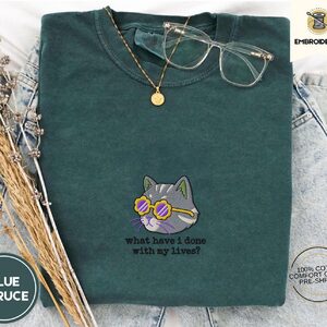 Blue Spruce Cat in Flower Sunglasses Embroidered T-Shirt