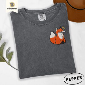 Pepper Fox with Knife Embroidered T-Shirt
