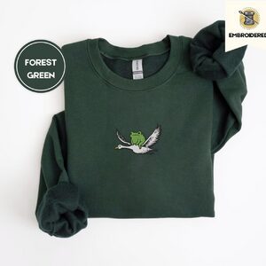 Forest Green Frog and Goose Embroidered Sweatshirt