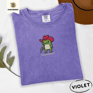 Violet Pink Cowboy Hat Frog Embroidered T-Shirt