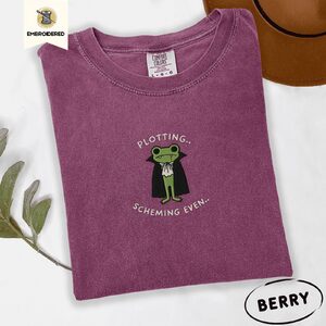 Berry Plotting Scheming Even Vampire Frog Embroidered T-Shirt