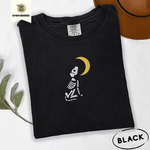 Black Skeleton Dog Moon Embroidered T-Shirt