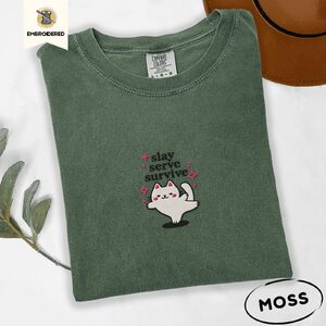 Moss Slay Serve Survive Cat Embroidered T-Shirt