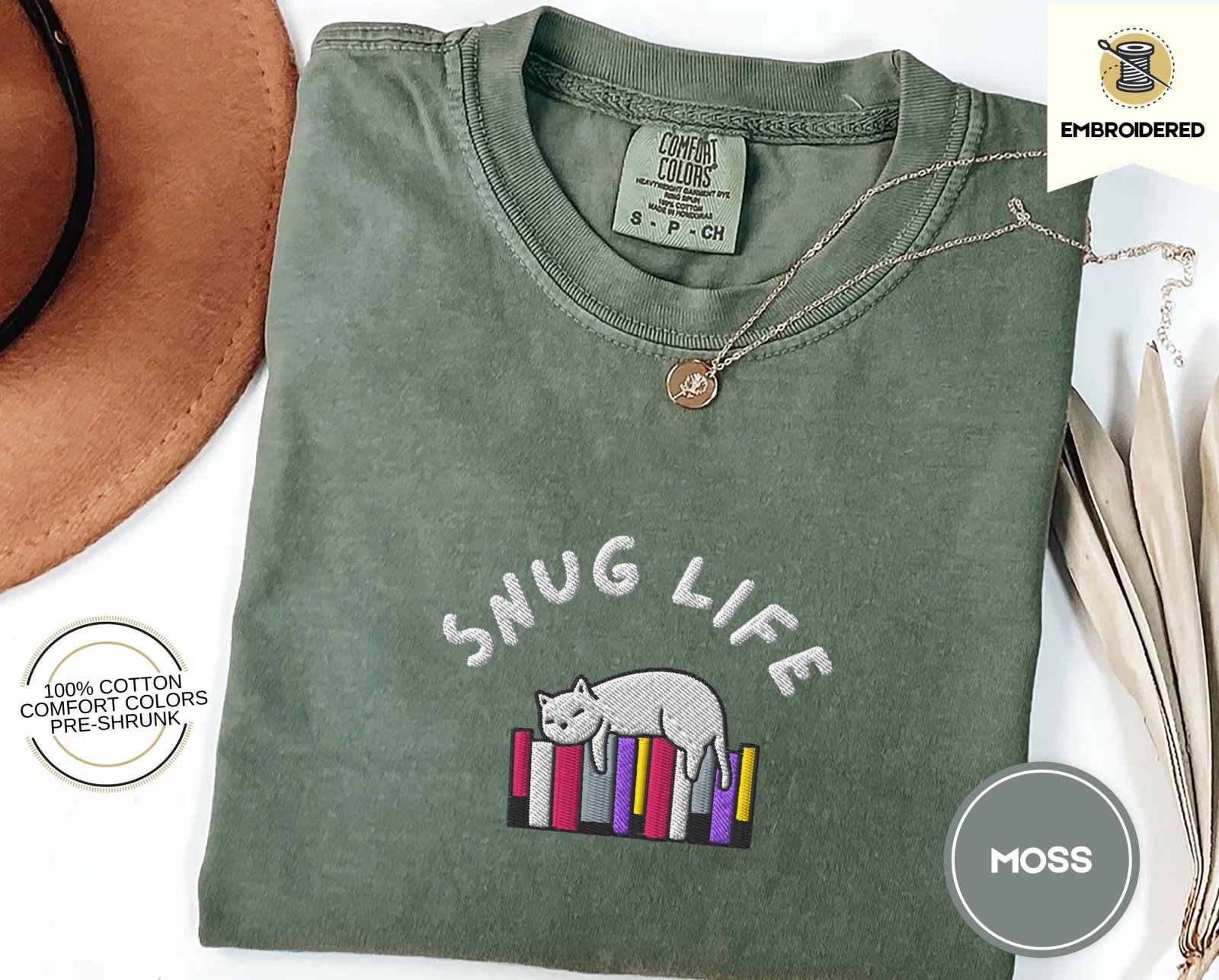 Moss Snug Life Cat and Books Embroidered T-Shirt