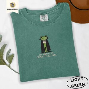 Light Green Vampire Frog Embroidered T-Shirt